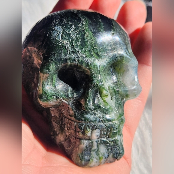 Druzy Moss Agate Skull. Crystal Carving.